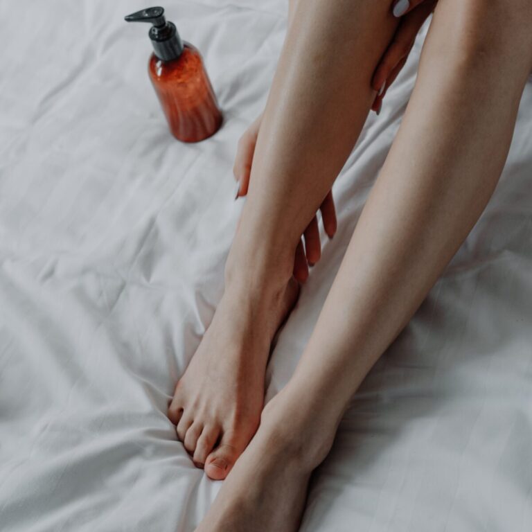 ¿Sufres el síndrome de las piernas cansadas? ¡Toma nota de estos consejos para aliviarlo!